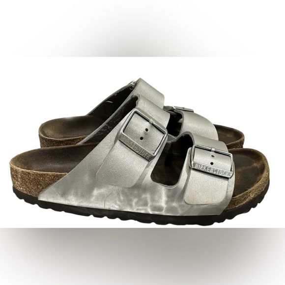 Birkenstock Shoes - Birkenstock Arizona silver size 38 women’s B10